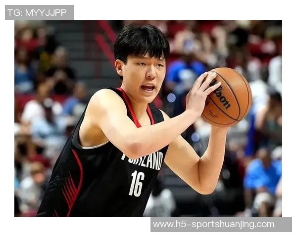 杨瀚森第三节短暂出场两分钟未能触球因掩护犯规被迫下场休息