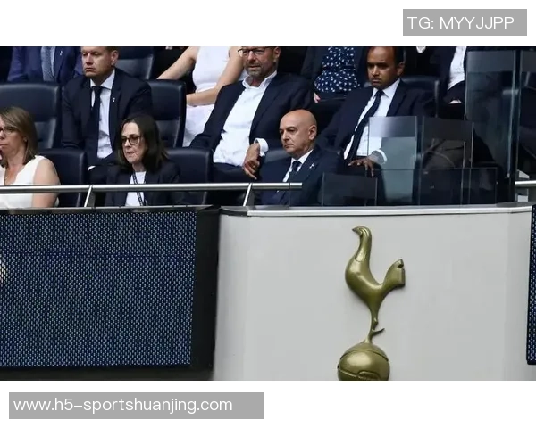 电讯报揭示热刺更衣室权力斗争罗梅罗特权引发弗兰克权威动摇 电讯报揭示热刺更衣室权力斗争罗梅罗特权引发弗兰克权威动摇